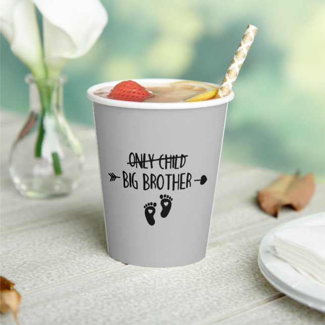 Nur das Kind ist jetzt groß geworden. Pappbecher (In Situ)