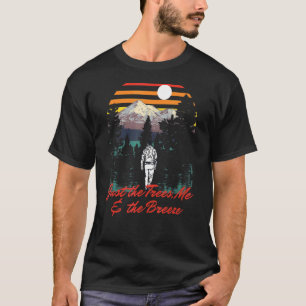 Nur die Bäume mir der Breeze Camper Introvertiert T-Shirt