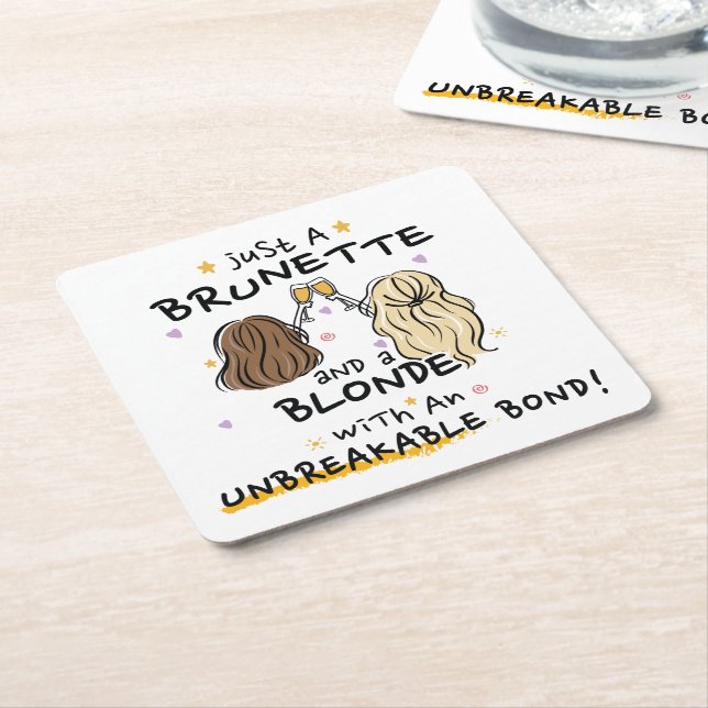 Nur ein brünetter und blonder Untersetzer (angewinkelt)