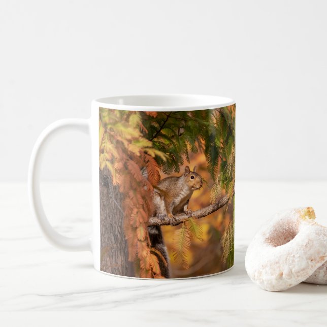 Nur ein Eichhörnchen im Wald Kaffeetasse (Mit Donut)