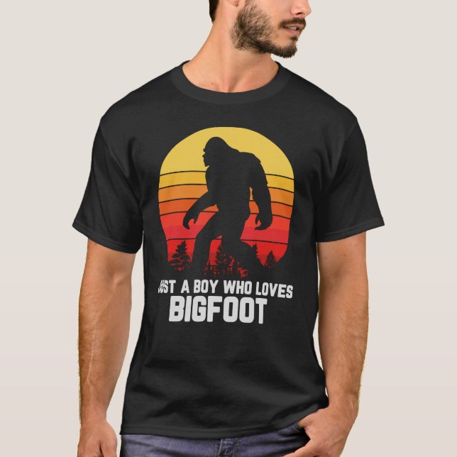 Nur ein Junge, der BIGFOOT Liebe | Bigfoot Retro T-Shirt (Vorderseite)