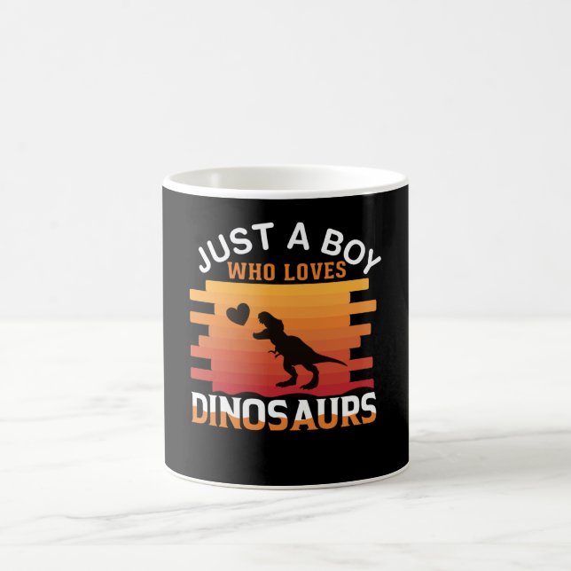 Nur ein Junge, der Dinosaurier Liebe | Dinosaurier Kaffeetasse (Mittel)