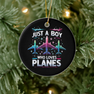 Nur ein Junge, der Flugzeuge liebt Keramik Ornament
