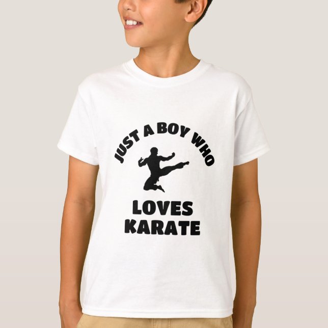 Nur ein Junge, der Lieben Karate T-Shirt (Vorderseite)