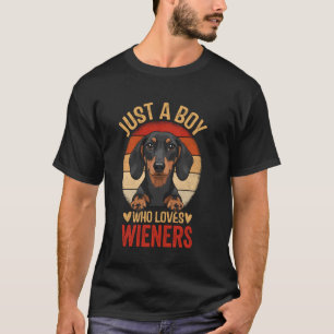 Nur ein Junge, der Wiener Würstchen liebt Lustiger T-Shirt
