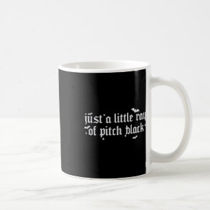 Nur ein kleiner Ray aus schwarzem Pitch-Halloween- Kaffeetasse