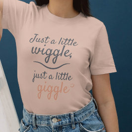 Nur ein kleines Wackeln – Minimalistische Yoga-Lei T-Shirt
