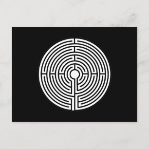 Nur ein Labyrinth aus schwarz Postkarte