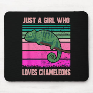 Nur ein Mädchen, das Chameleons Funny Quote Lizar  Mousepad