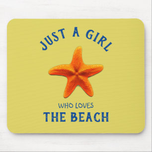Nur ein Mädchen, das den Strand Liebe Mousepad