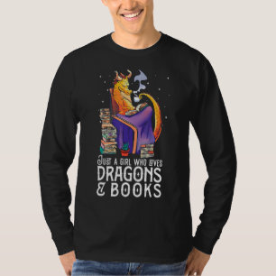 Nur ein Mädchen, das Dragons & Books Lieben Nerds T-Shirt