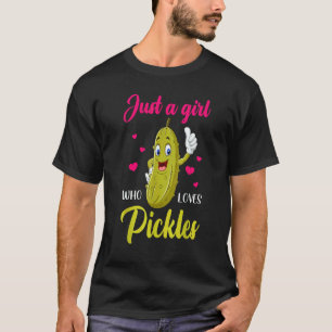 Nur ein Mädchen, das eingelegte Gurken liebt Gur T-Shirt