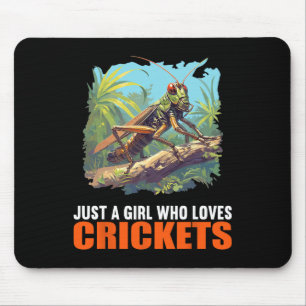 Nur ein Mädchen, das Grillen liebt. Grillen Tier C Mousepad