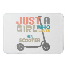 Nur ein Mädchen, das ihren Roller Liebe