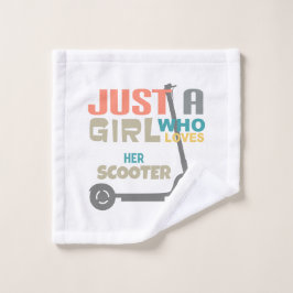 Nur ein Mädchen, das ihren Roller Liebe Waschlappen