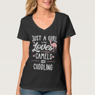 Nur ein Mädchen, das Kamele Liebe und Frauen zum K T-Shirt