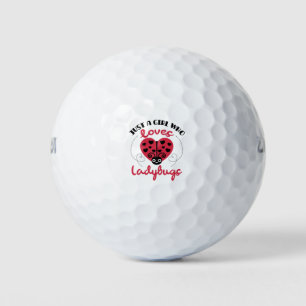 Nur ein Mädchen, das Ladybugs Lieben Golfball