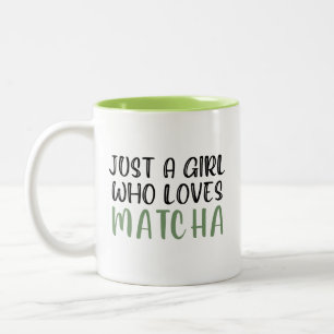 Nur ein Mädchen, das Lieben Matcha hat Zweifarbige Tasse