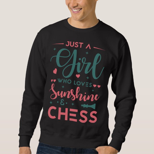Nur ein Mädchen, das Schach liebt Sagt Sweatshirt (Vorderseite)