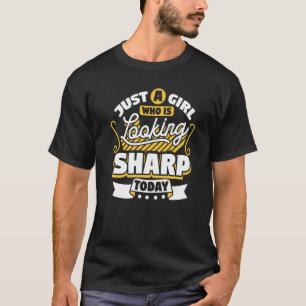Nur ein Mädchen, das scharfe Igel und Po sucht T-Shirt