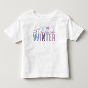 Nur ein Mädchen, das Winter liebt, süßes saisonale Kleinkind T-shirt