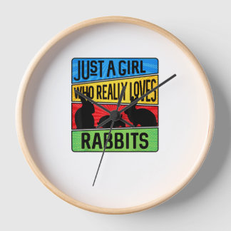 Nur ein Mädchen, das wirklich Lieben Rabbits. Uhr