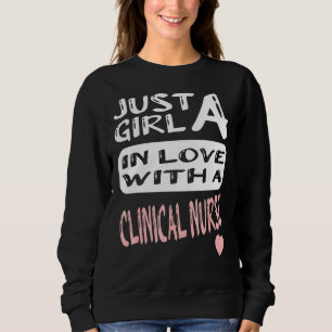Nur ein Mädchen in Liebe mit einer klinischen Kran Sweatshirt