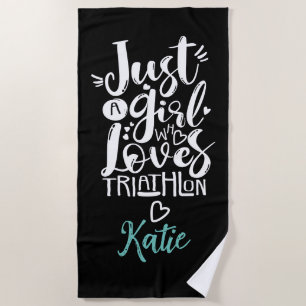 Nur ein Mädchen Triathlon Inspiration Schwarz Weiß Strandtuch