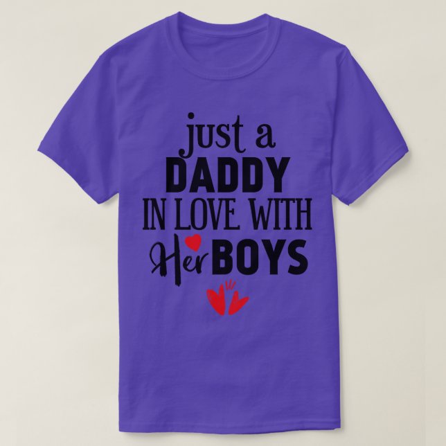 Nur ein Papa in Liebe mit seinen Jungs T-Shirt (Design vorne)