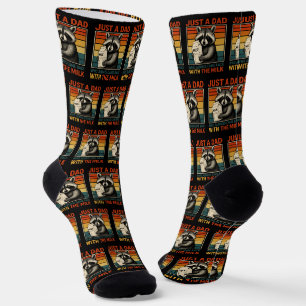 Nur ein Vater, der immer wieder mit der Milch zurü Socken