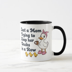 Nur eine Mutter, die versucht, ihre Enten in einer Tasse