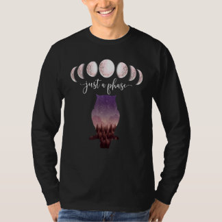 Nur Eine Phase Phasen Des Mondes Nacht Eule Lila F T-Shirt