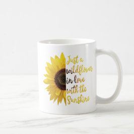 Nur eine Wildblume in Liebe mit dem Sonnenschein Kaffeetasse