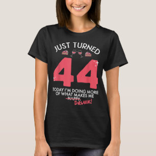 Nur gebrannt 44 Wein Drinking 44. Geburtstag Betru T-Shirt