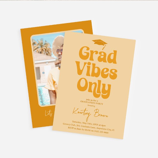 Nur Graduierungspartei von Retro Grad Vibes Einladung (Von Creator hochgeladen)