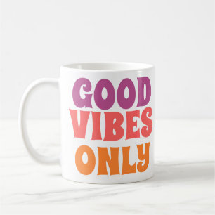 Nur gute Vibes – Bunter Text auf süßer weißer Tass Kaffeetasse