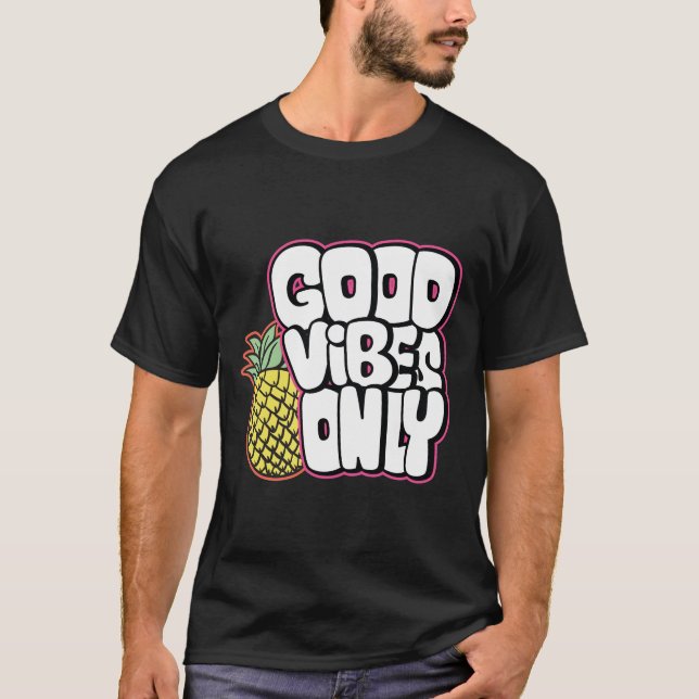 NUR GUTE VIBES | Good Vibes Zitat   T-Shirt (Vorderseite)