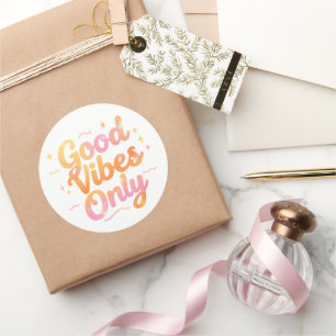 Nur Gute Vibes Helle Farbige Zitat Geschenk Design Runder Aufkleber