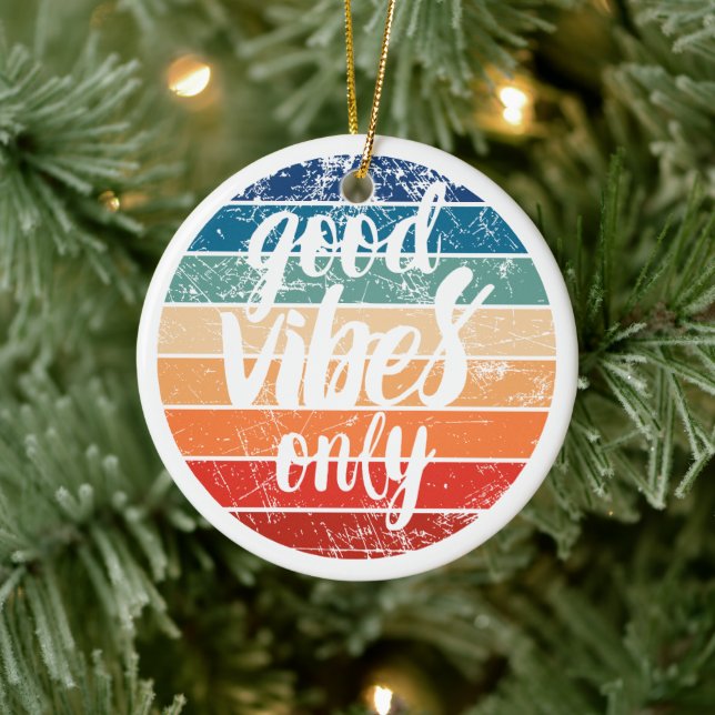 Nur gute Vibes Keramik Ornament (Baum)