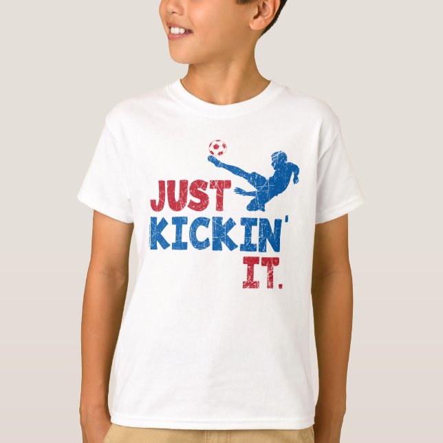 Nur Kickin It Soccer Red & Blue - GraphicLoveShop T-Shirt (Vorderseite)