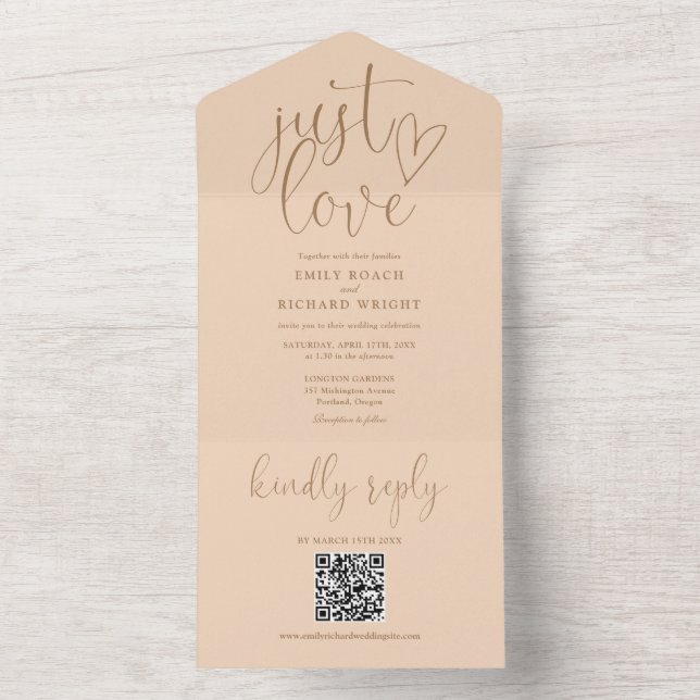 Nur Liebe Moderne QR Code Soft Peach Hochzeit All In One Einladung (Innen Boden)