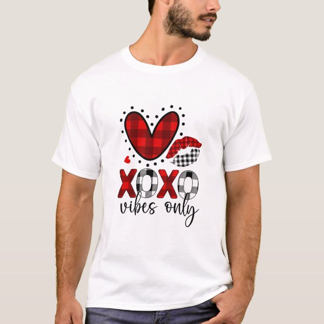 Nur Liebe Vibes T-Shirt (Vorderseite)