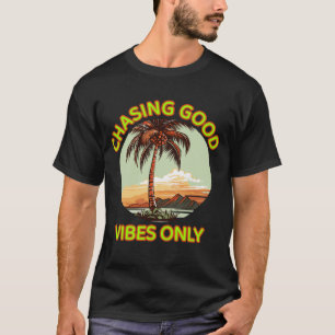 Nur nach guten Gewändern suchen - Retro Sunset Äst T-Shirt