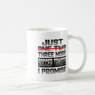Nur noch ein Fußballtrikot, ich verspreche es, Fuß Kaffeetasse