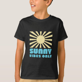 Nur Sunny Vibes - Bold Retro Sunshine Graphic T-Shirt