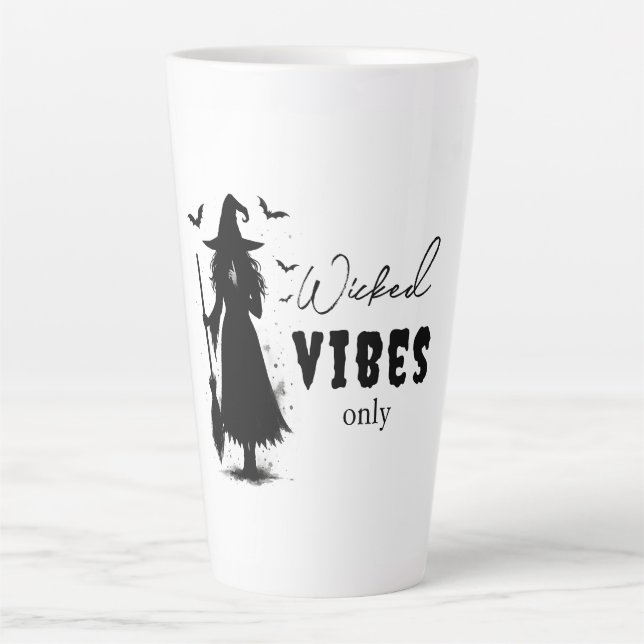 "Nur Wicked Vibes" - Halloween Black Hexe - Milchtasse (Vorderseite)