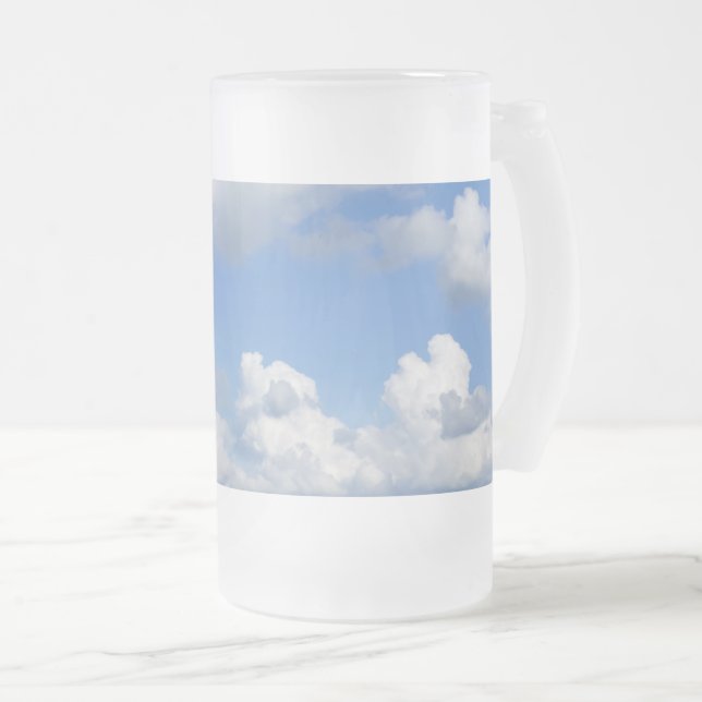 Nur Wolken Mattierte Tasse (VorderseiteRechts)