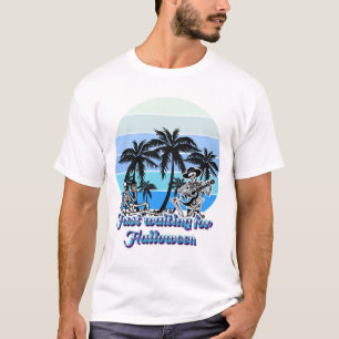 nur zu Halloween gewartet T-Shirt