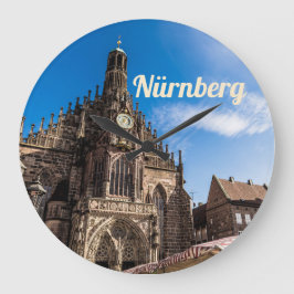 Nürnberg Hauptmarkt Nürnberg Bayern Deutschland Große Wanduhr