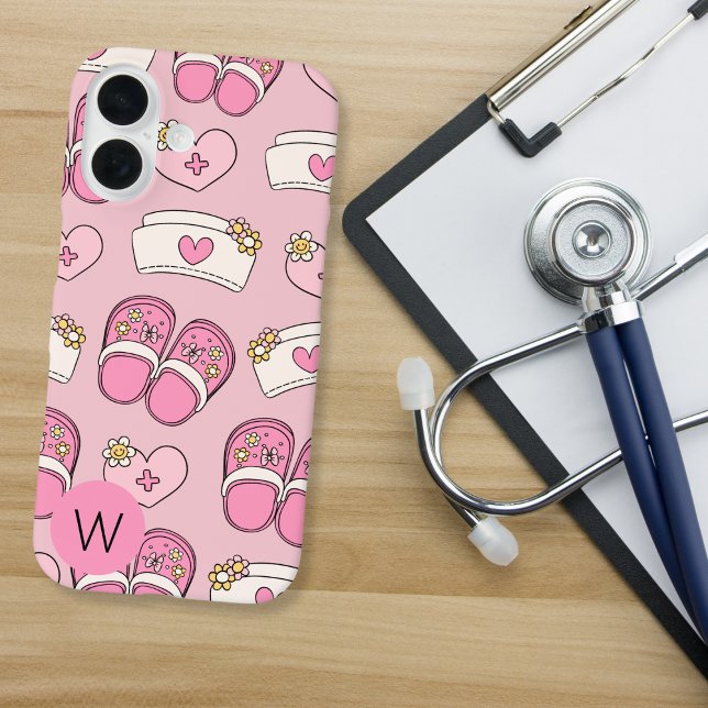 Nurse Hearts, Hats and Clogs Monogram  Case-Mate iPhone Hülle (Von Creator hochgeladen)